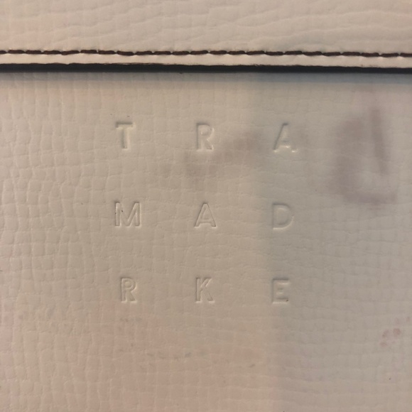 Trademark Cream Leather Shoulder Bag - Picture 3 of 3